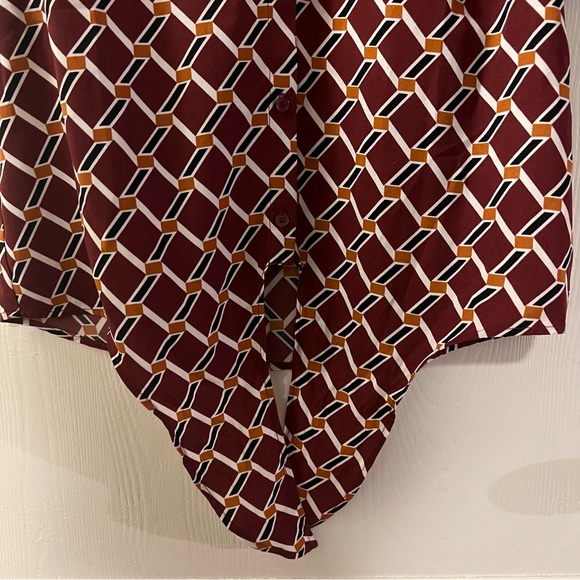 Button Up Short Sleeve Pattern Top - Picture 5 of 7